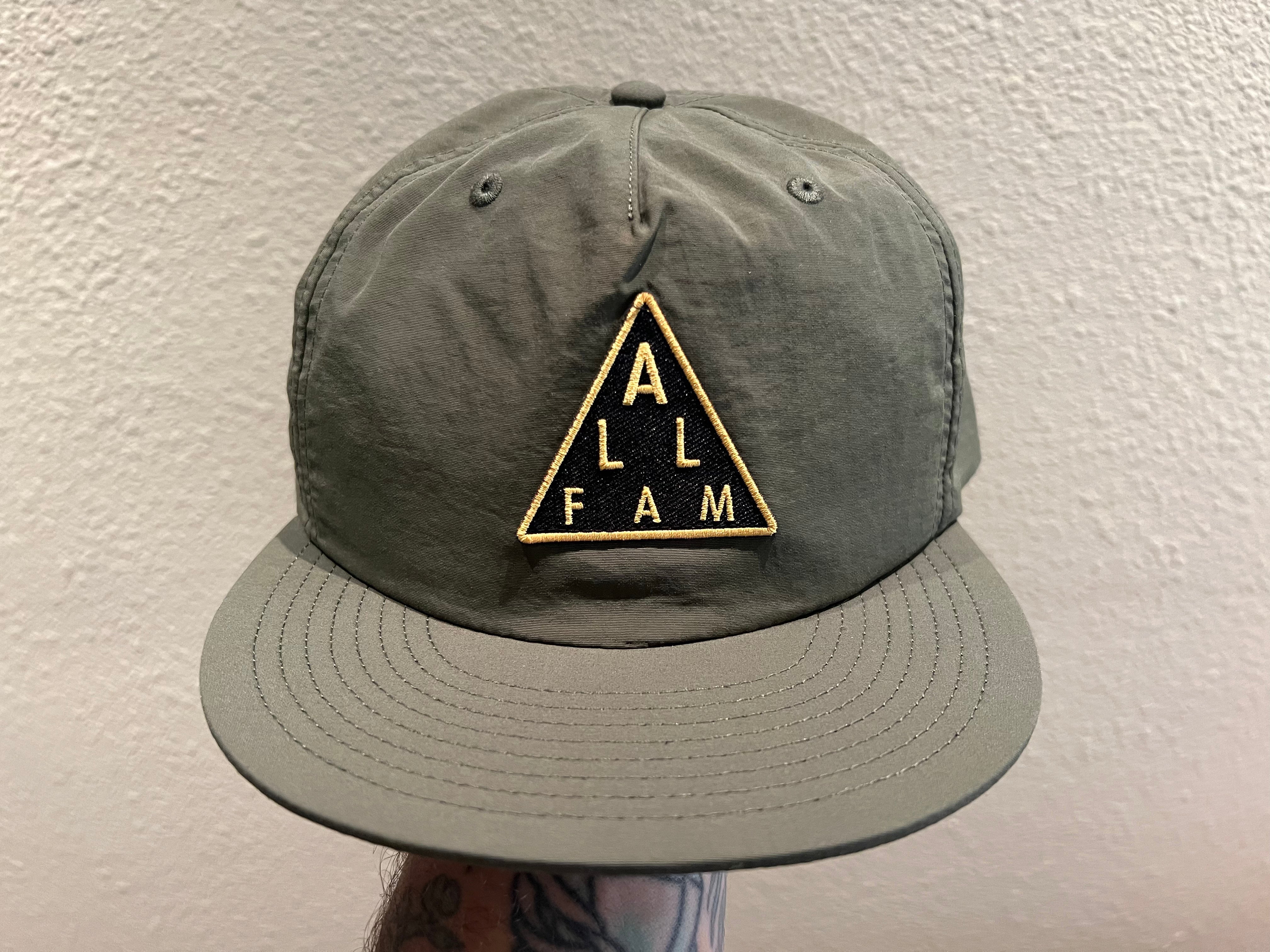 2 TRIANGLE PATCH SURF CAP ARMY