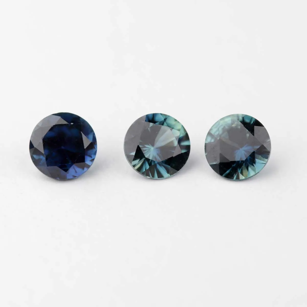 3.5mm Round Australian Sapphires - 102335