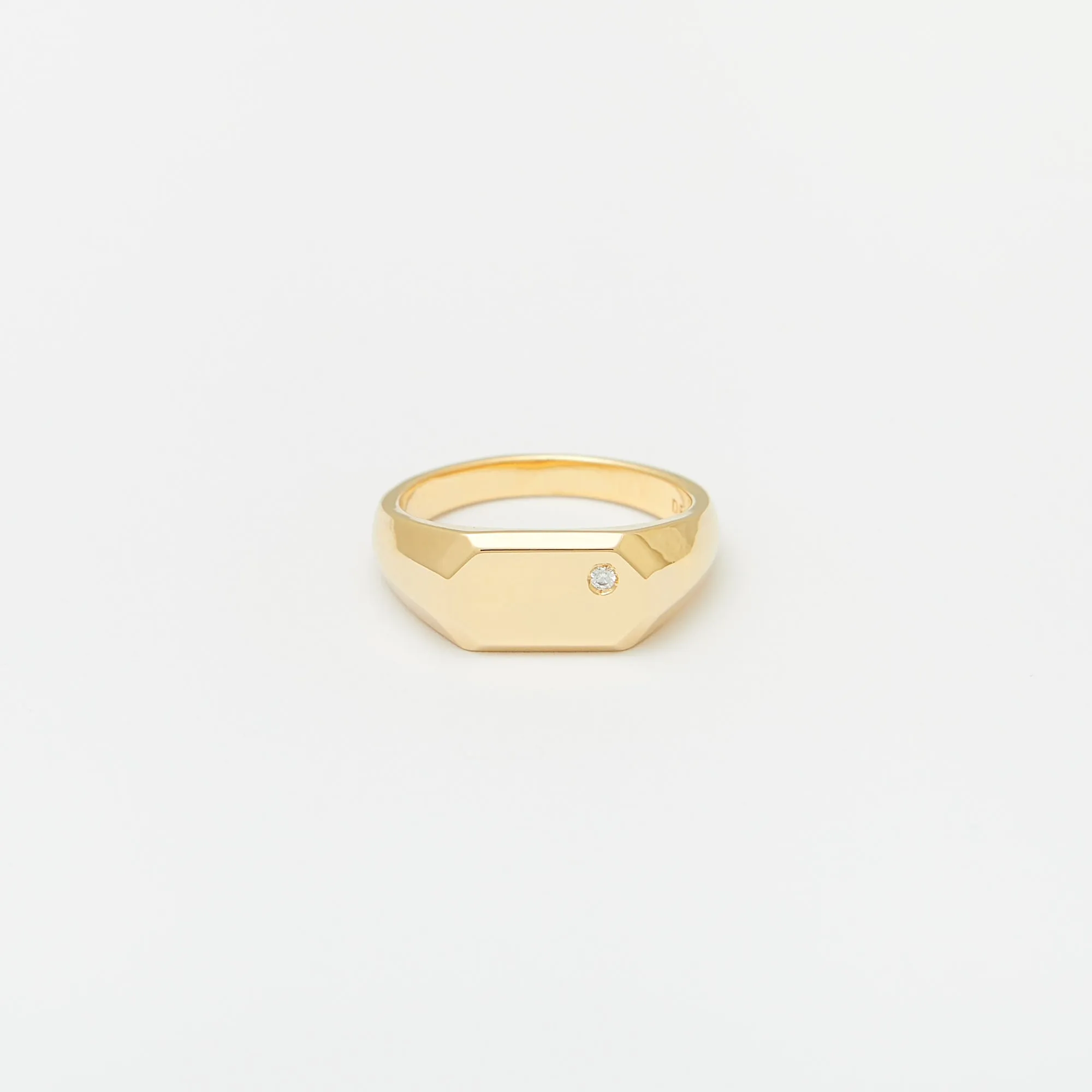 Emmet Signet Ring in Gold