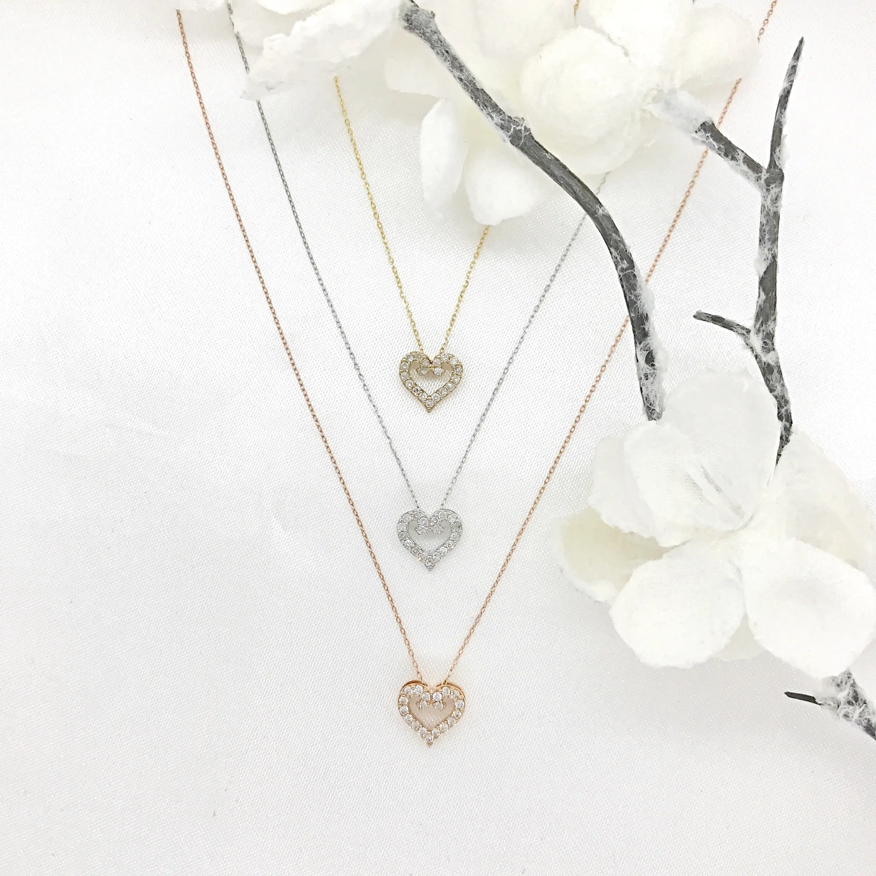 Icicles 10k Gold Diamond Heart Necklace