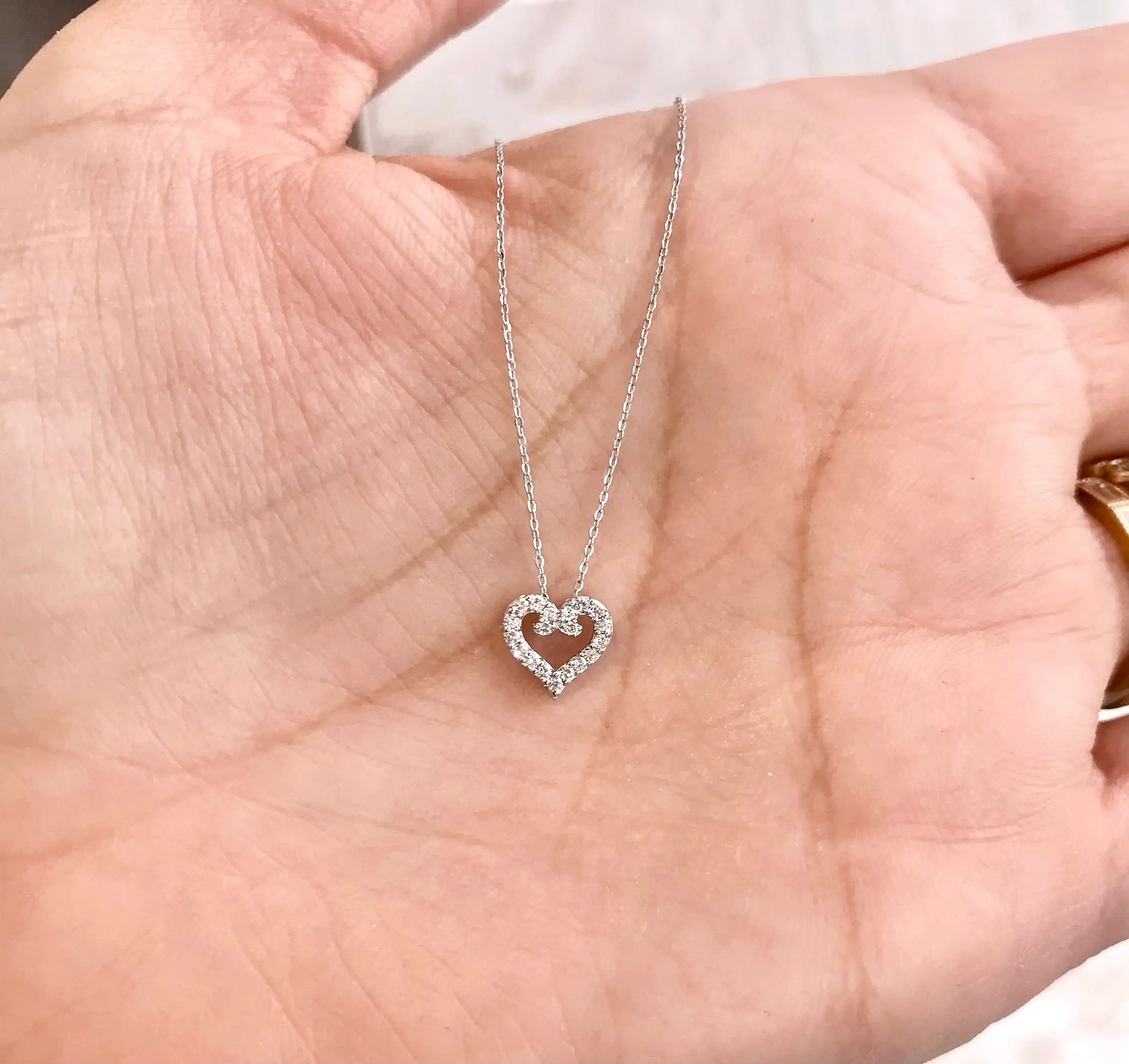 Icicles 10k Gold Diamond Heart Necklace