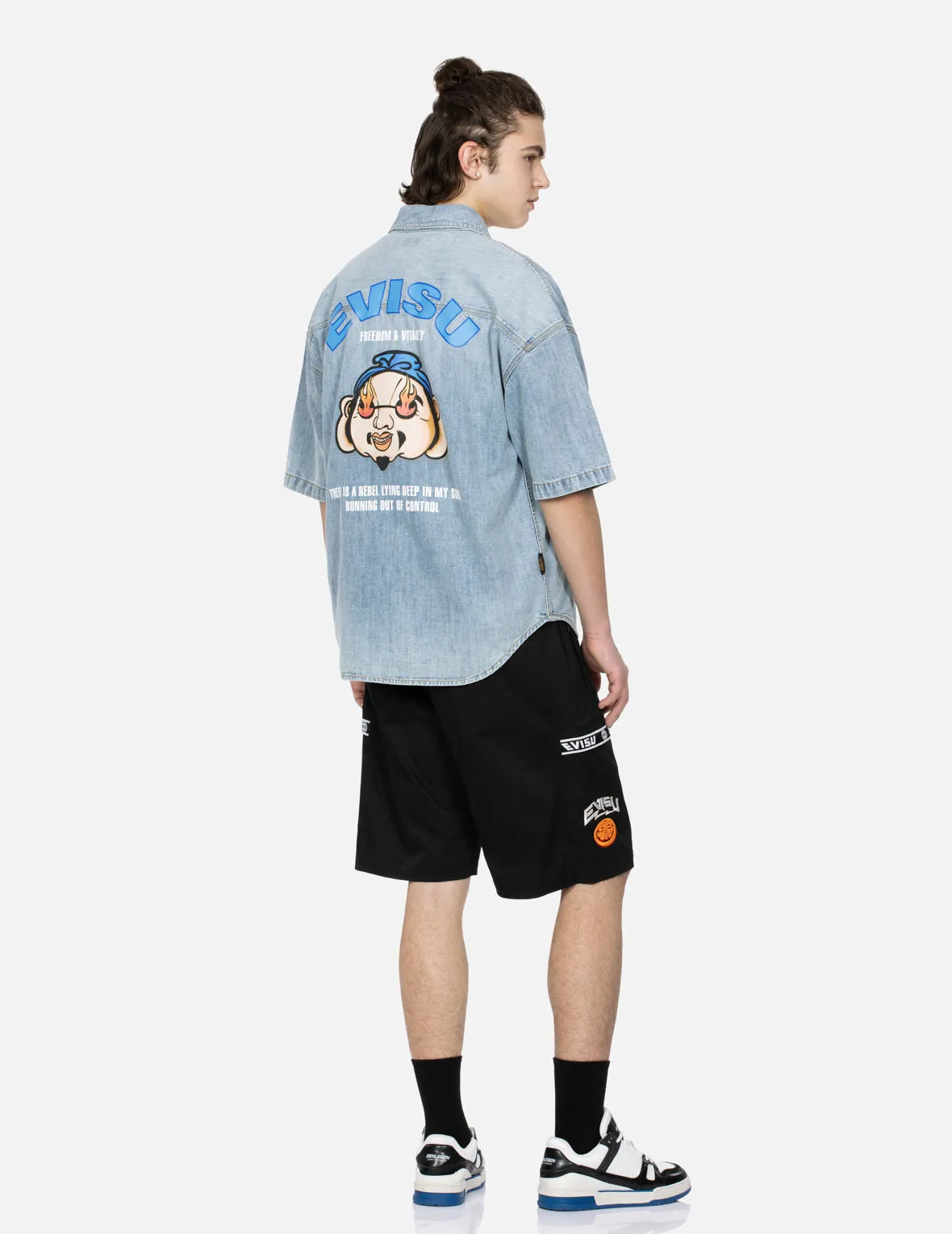 Kamon and Logo Embroidery Belted Cargo Shorts