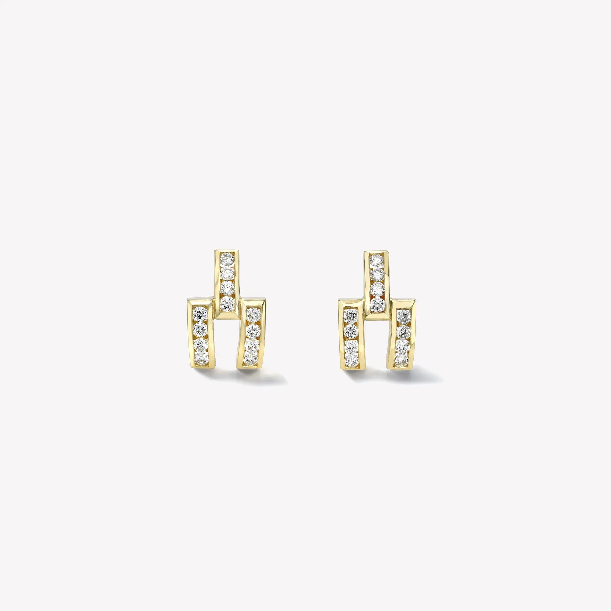 Magna Earrings - Round Diamonds