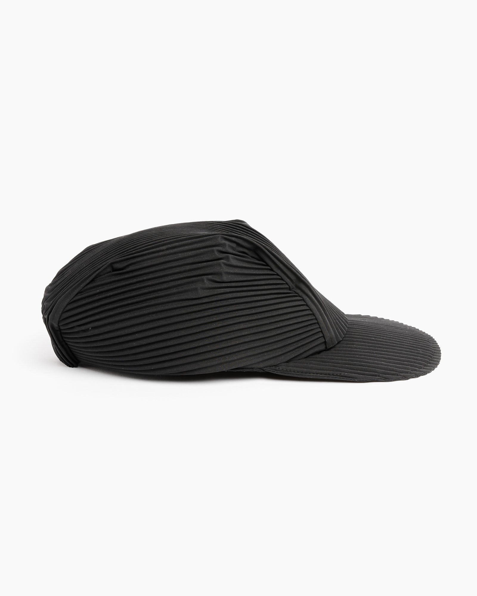 Pleats Cap in Black