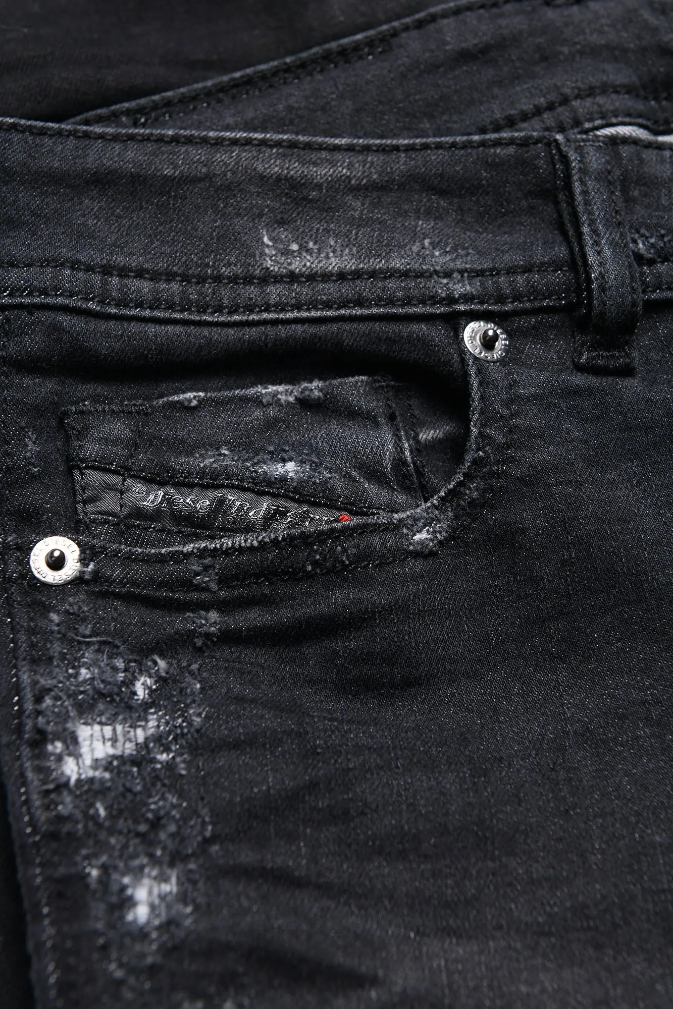 Sleenker - Skinny, Washed Jeans in Black