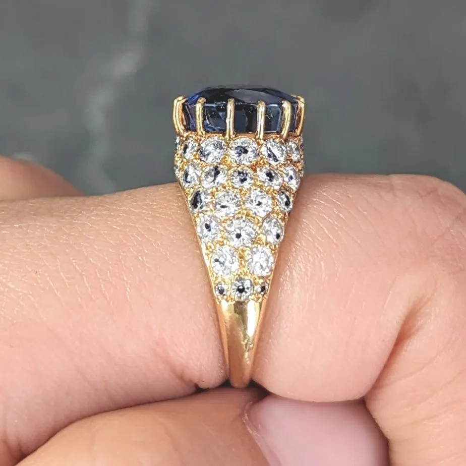 Van Cleef & Arpels French 1980s 12.05 CTW No Heat Ceylon Sapphire Diamond 18 Karat Yellow Gold Ring AGL