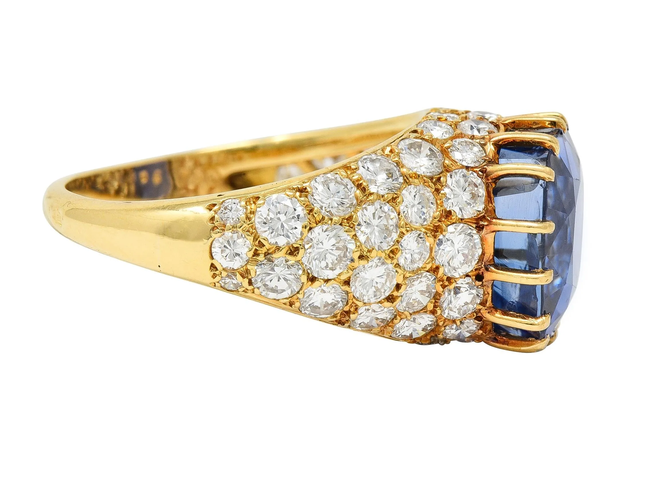 Van Cleef & Arpels French 1980s 12.05 CTW No Heat Ceylon Sapphire Diamond 18 Karat Yellow Gold Ring AGL